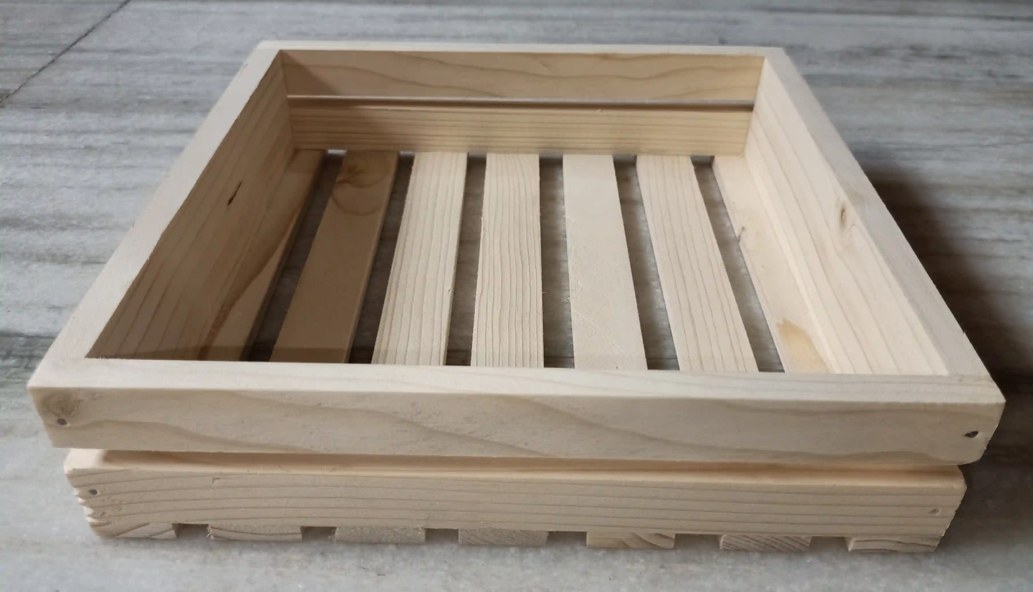 Wooden hamper tray